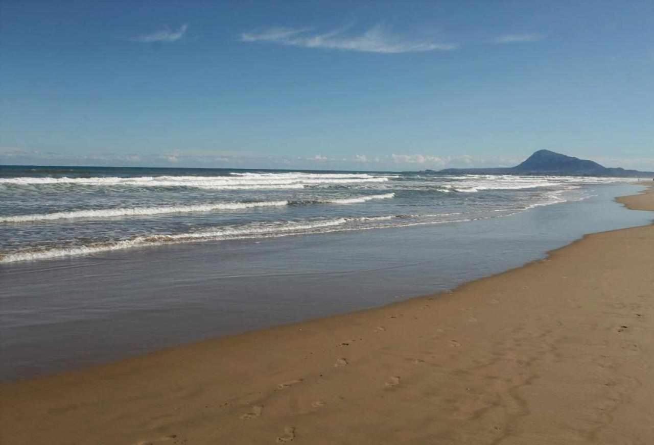 Apartamento De Lujo En La Playa Олива Екстериор снимка